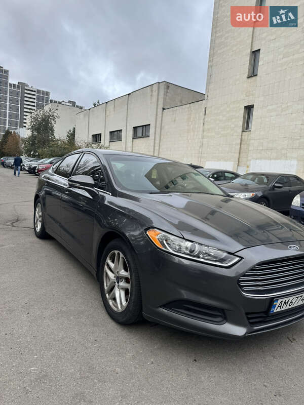 Седан Ford Fusion 2015 в Киеве