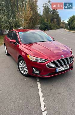Ford Fusion 2020