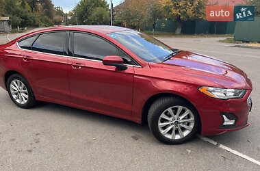 Седан Ford Fusion 2020 в 