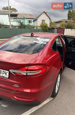 Седан Ford Fusion 2020 в 