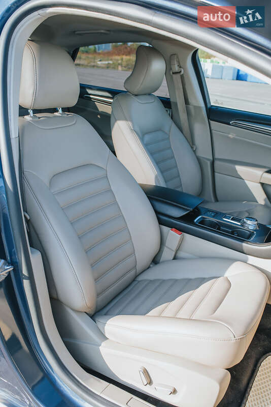 Седан Ford Fusion 2018 в Рівному