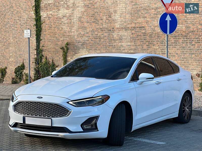 Ford Fusion 2019