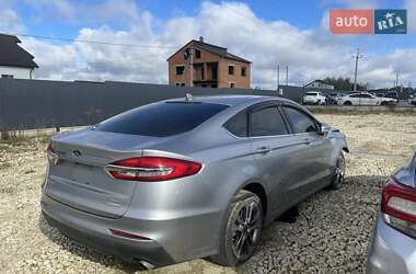 Ford Fusion 2020