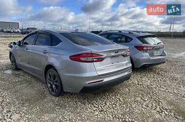 Седан Ford Fusion 2020 в 
