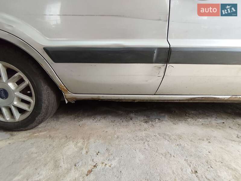 Хэтчбек Ford Fusion 2008 в Белогородке
