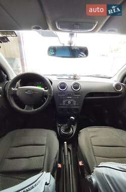 Хетчбек Ford Fusion 2008 в 