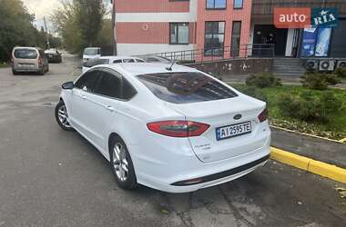 Седан Ford Fusion 2013 в 