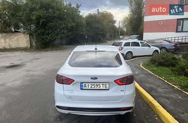 Седан Ford Fusion 2013 в 
