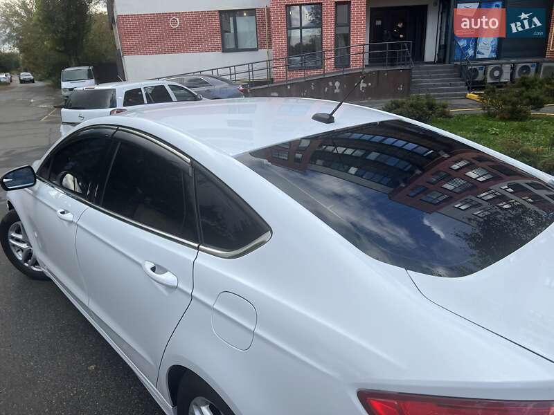 Седан Ford Fusion 2013 в Киеве