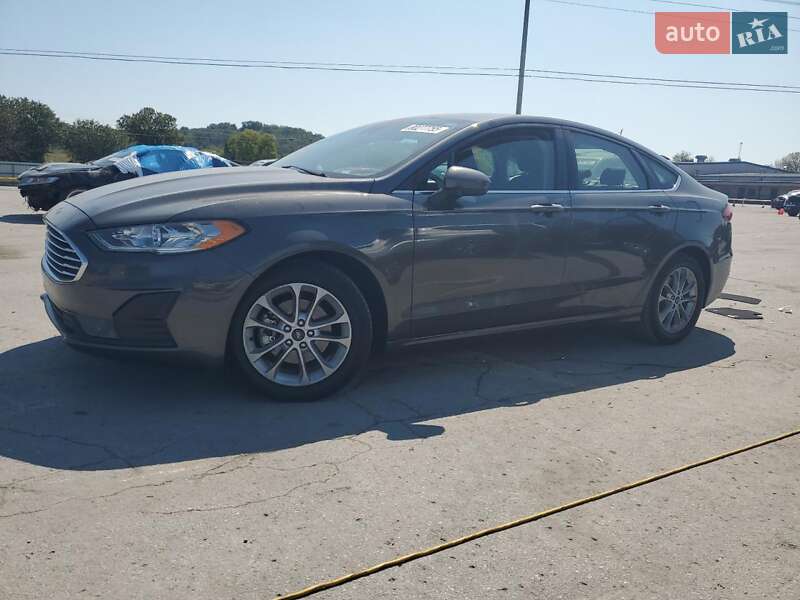 Ford Fusion 2020