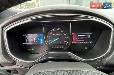 Седан Ford Fusion 2015 в 