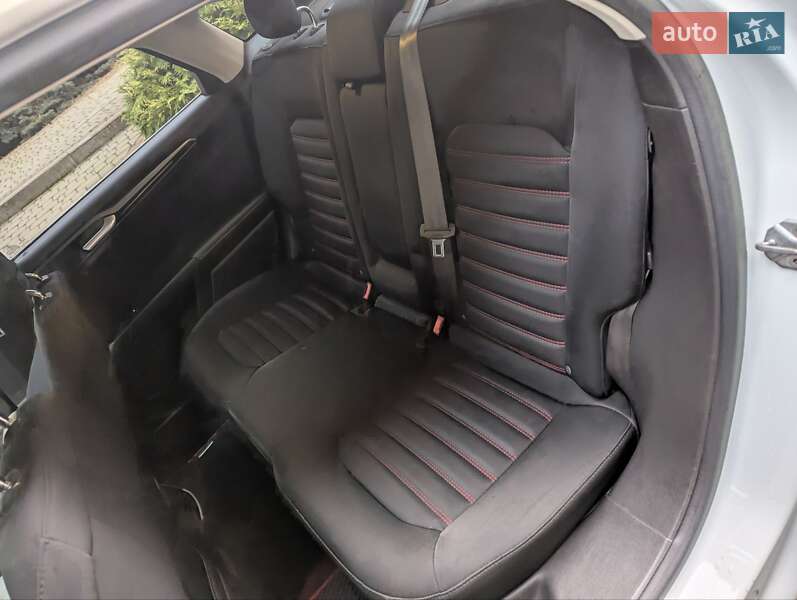 Седан Ford Fusion 2014 в Киеве фото 14 Седан Ford Fusion 2014 в Киеве