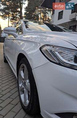 Седан Ford Fusion 2014 в 