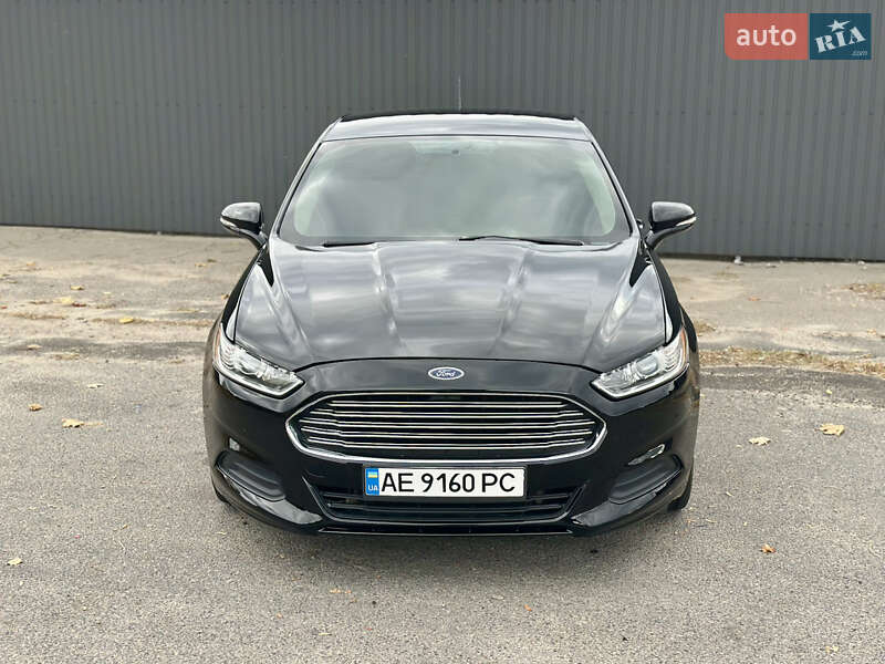 Седан Ford Fusion 2015 в Каменском