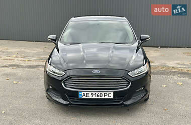 Седан Ford Fusion 2015 в 