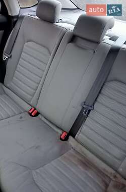 Седан Ford Fusion 2015 в  фото 6 Седан Ford Fusion 2015 в
