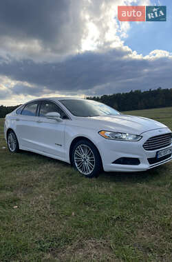 Седан Ford Fusion 2014 в 