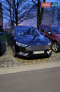 Седан Ford Fusion 2017 в 