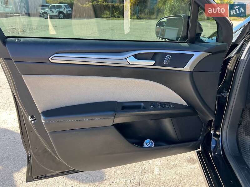 Седан Ford Fusion 2016 в Жмеринке