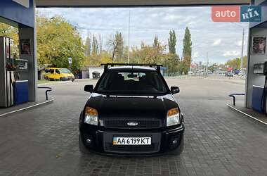 Хэтчбек Ford Fusion 2011 в 
