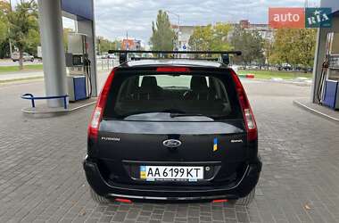 Хэтчбек Ford Fusion 2011 в 