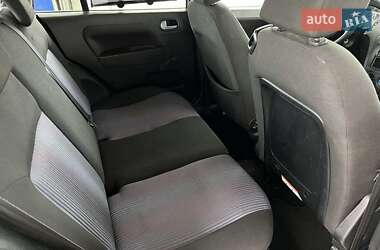 Хэтчбек Ford Fusion 2011 в 
