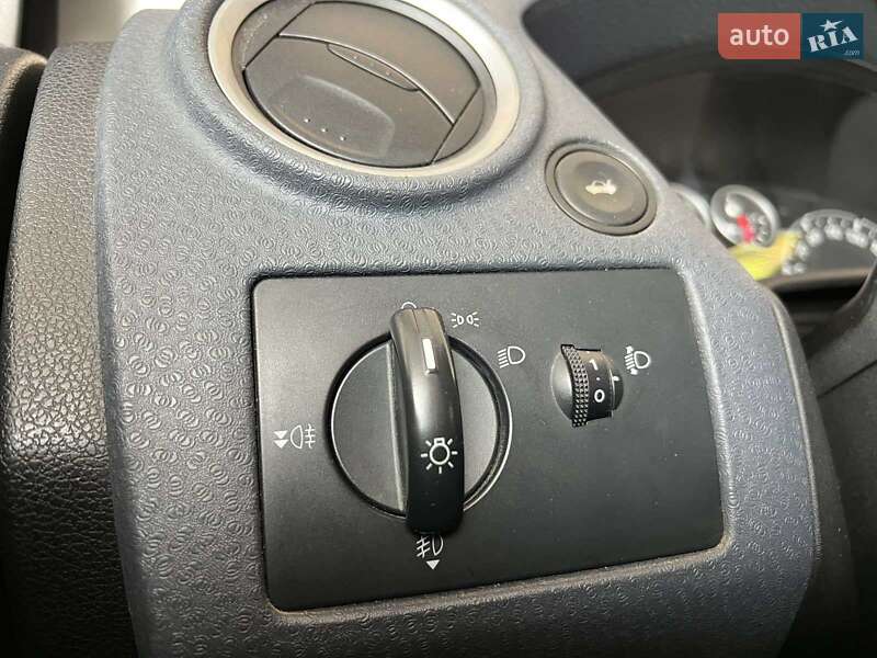 Хэтчбек Ford Fusion 2011 в Николаеве
