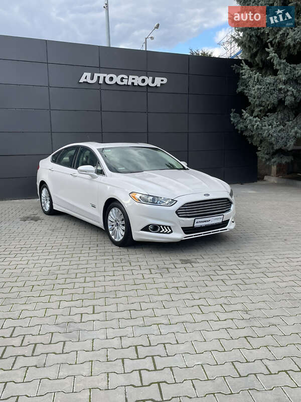 Седан Ford Fusion 2015 в Одессе