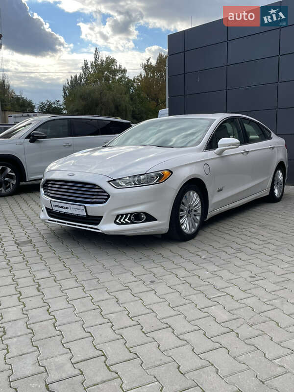 Седан Ford Fusion 2015 в Одессе