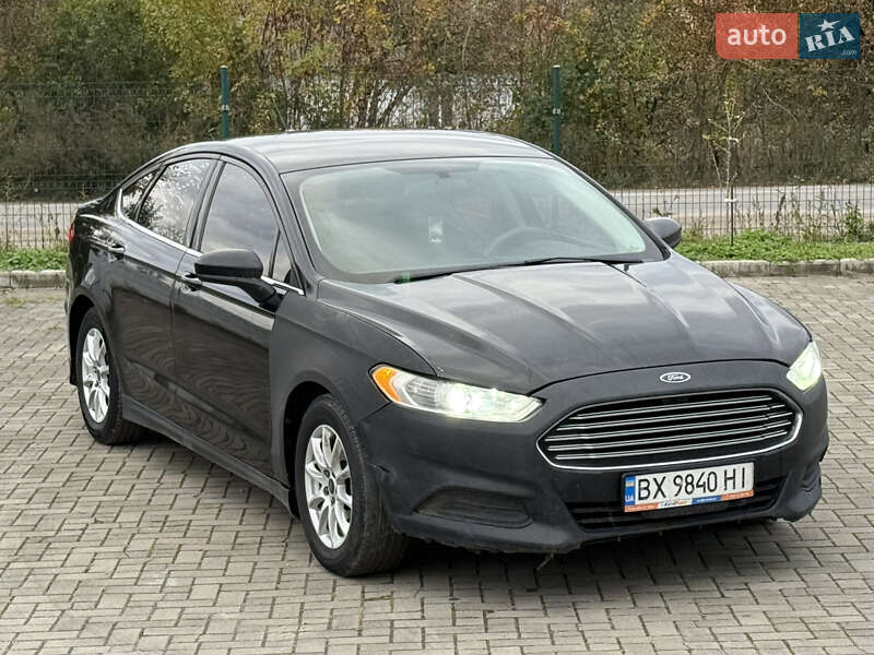 Седан Ford Fusion 2015 в Шепетівці