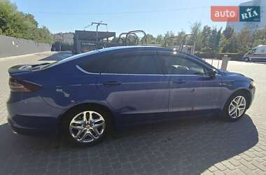 Седан Ford Fusion 2015 в Львове