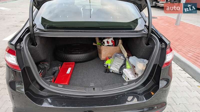 Седан Ford Fusion 2015 в Киеве