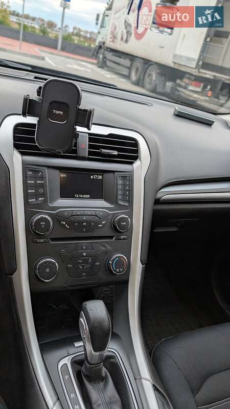 Седан Ford Fusion 2015 в Киеве