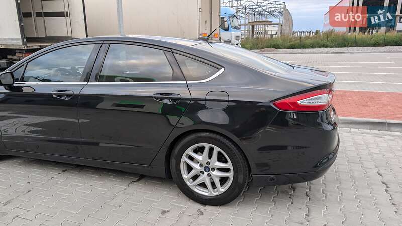 Седан Ford Fusion 2015 в Киеве