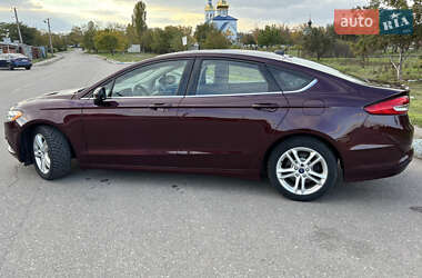 Седан Ford Fusion 2018 в Южном