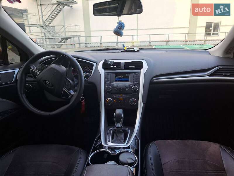 Седан Ford Fusion 2014 в Києві фото 16 Седан Ford Fusion 2014 в Києві