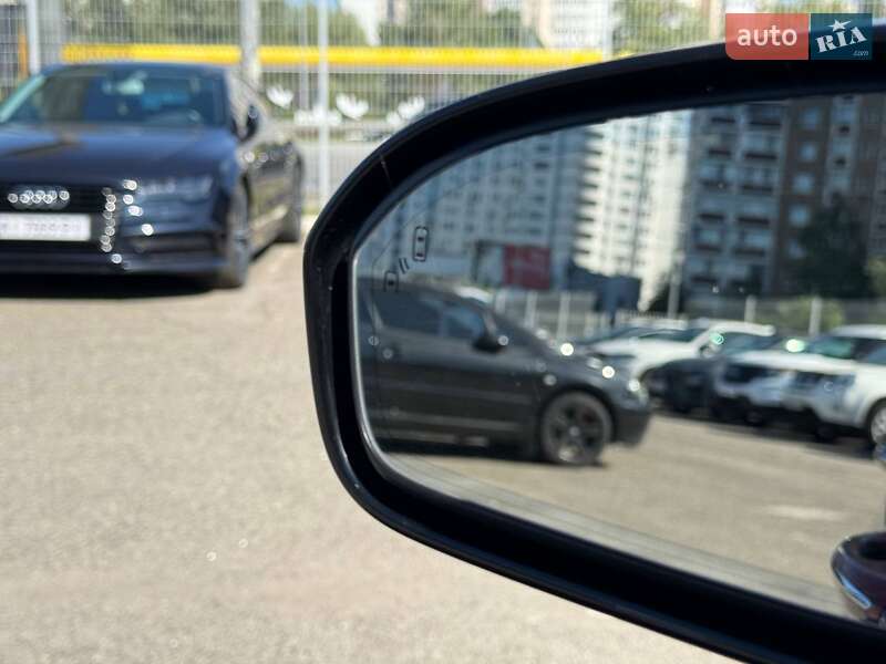 Седан Ford Fusion 2017 в Киеве фото 18 Седан Ford Fusion 2017 в Киеве