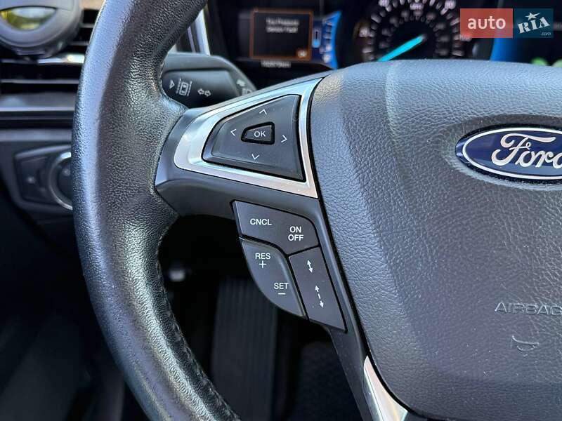Седан Ford Fusion 2017 в Киеве фото 22 Седан Ford Fusion 2017 в Киеве
