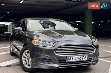 Седан Ford Fusion 2016 в 