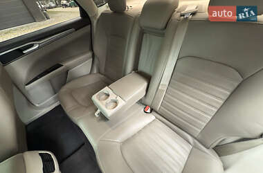 Седан Ford Fusion 2019 в 