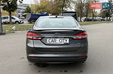 Седан Ford Fusion 2017 в 