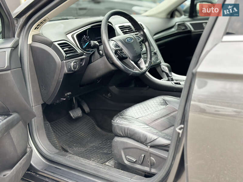 Седан Ford Fusion 2015 в Харкові