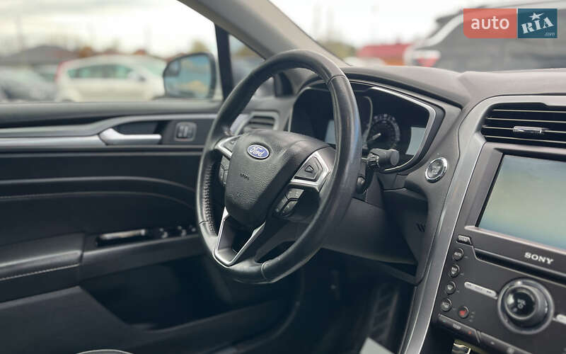 Седан Ford Fusion 2015 в Коломые