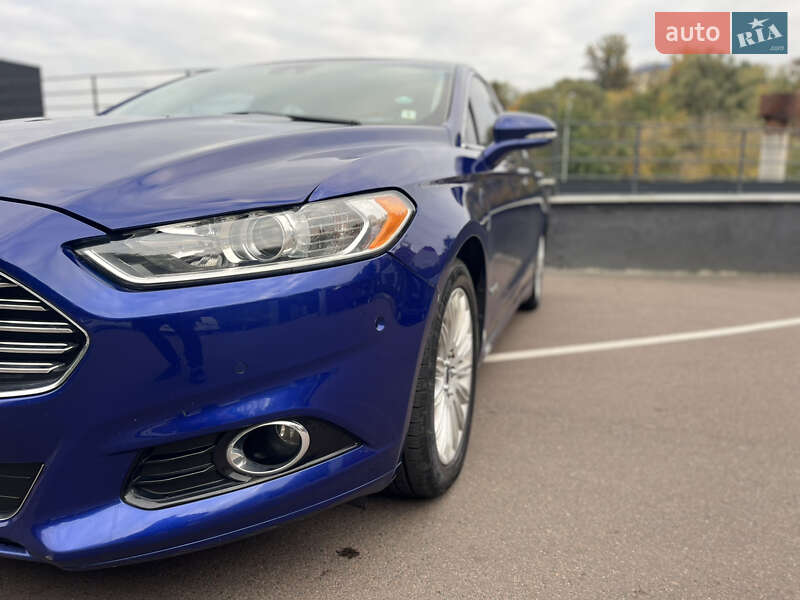 Седан Ford Fusion 2013 в Киеве фото 11 Седан Ford Fusion 2013 в Киеве