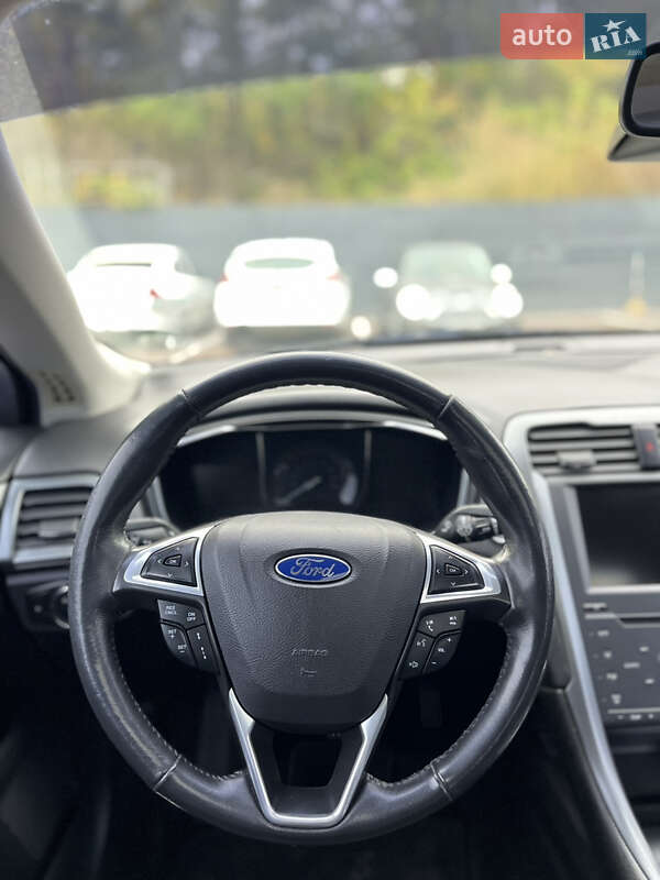 Седан Ford Fusion 2013 в Киеве фото 20 Седан Ford Fusion 2013 в Киеве