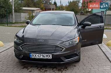 Седан Ford Fusion 2017 в 