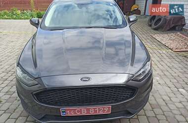 Седан Ford Fusion 2020 в Бродах