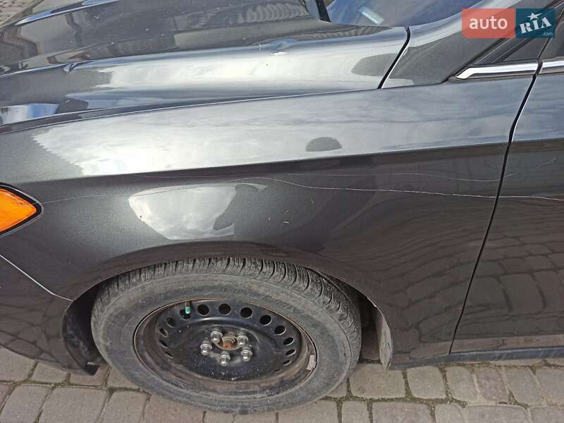 Седан Ford Fusion 2020 в Бродах