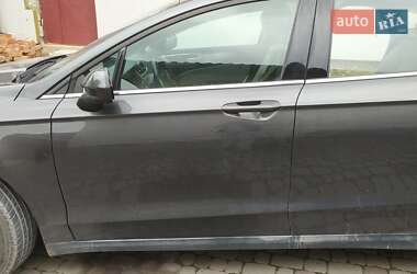 Седан Ford Fusion 2020 в Бродах