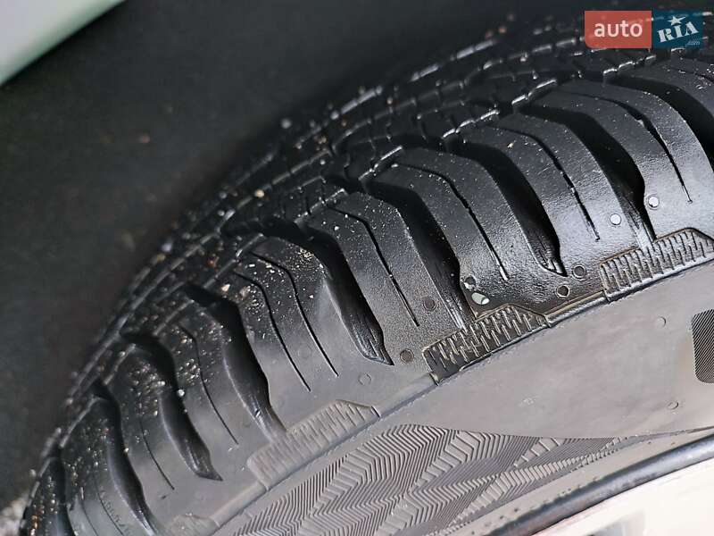 Хэтчбек Ford Fusion 2003 в Ямполе